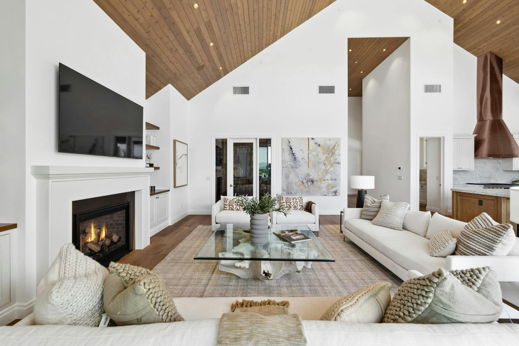 Meridith-Baer-Home-Home-Staging-California-St-Helena-Transitional-Luxury-Homes-Living-Room